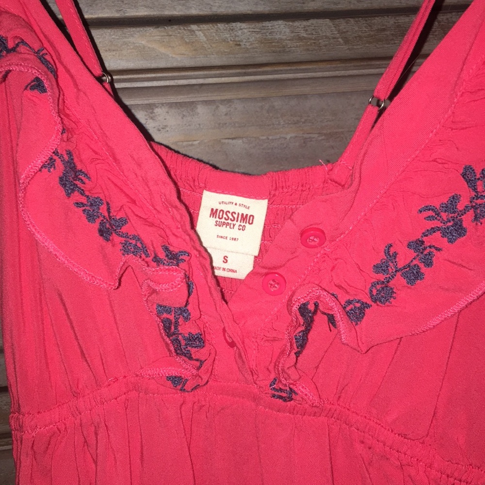 Red/Pink flowy vacation dress with embroidery